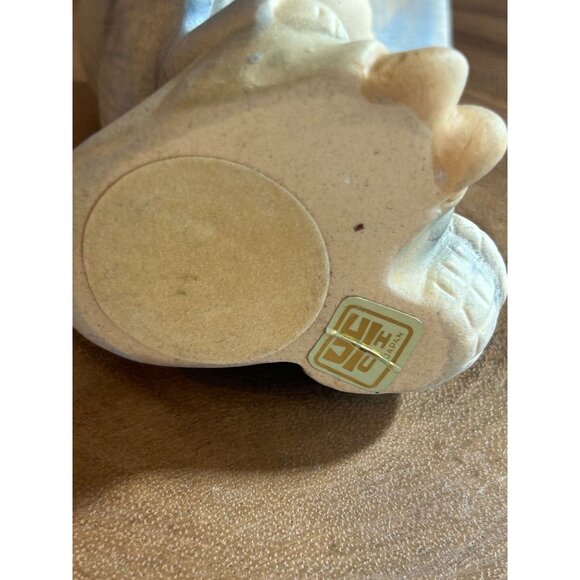 Vintage UCTCI Stoneware Girl With Umbrella Hat & Basket Figurine - Picture 6 of 9